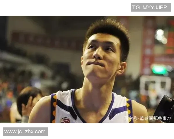 齐麟的崛起与挑战：探索新生代篮球明星的成长之路与未来展望