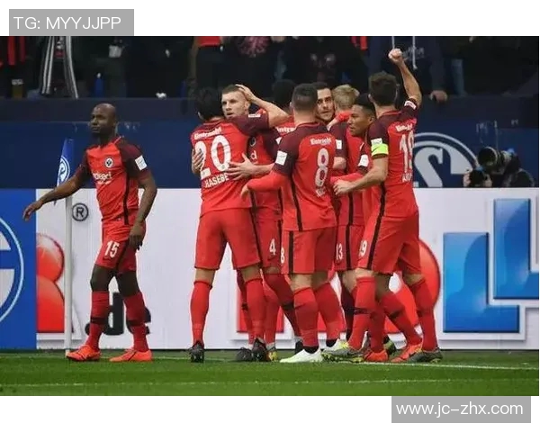 法兰福克与标准列日的激烈对决揭示了欧洲足球的精彩与魅力